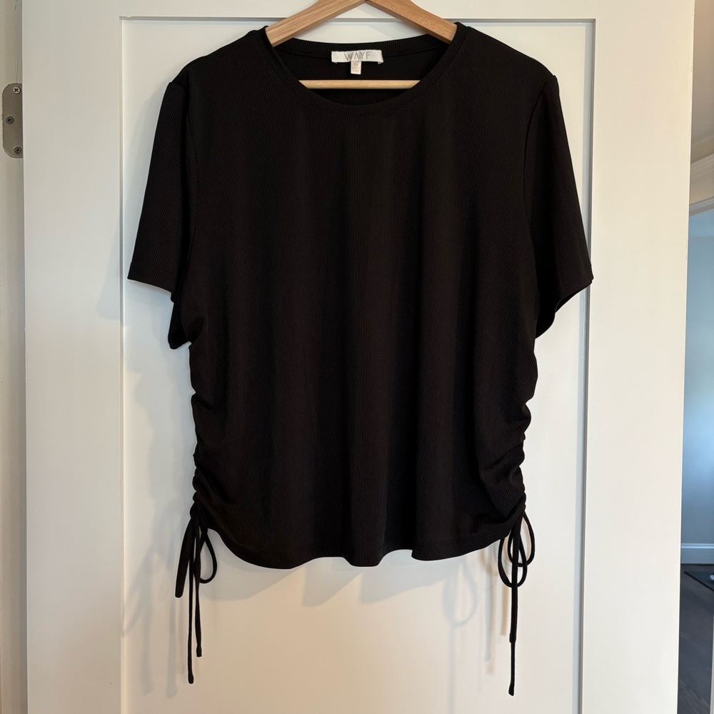 Wayf Black Short Sleeve Ruched Top